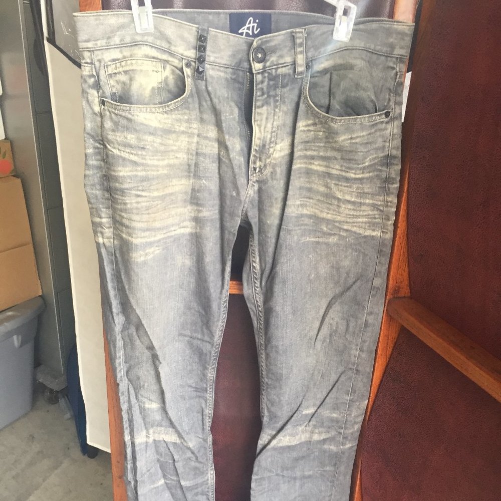 American Icon Rocker style jeans. 34/32